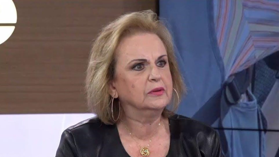 Σε «παράκρουση» η Μ.Παγώνη: «Τρέξτε όλοι να εμβολιαστείτε»