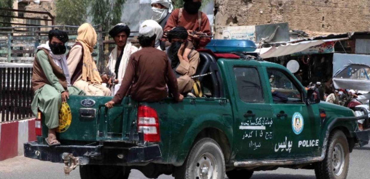 Κινητικότητα Αφγανών αρχηγών για τη συγκρότηση μετώπου διαπραγματεύσεων με τους Ταλιμπάν