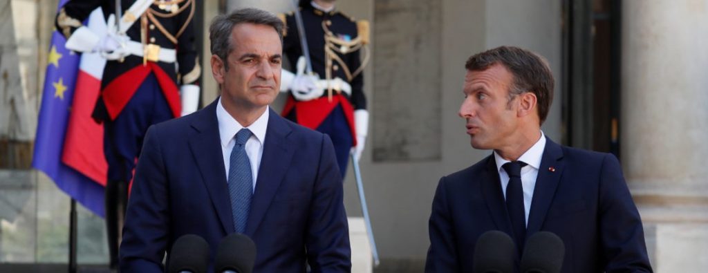 Μαθήματα σε Κ.Μητσοτάκη: Ο Ε.Μακρόν δεν πτωχεύει τους ανεμβολίαστους εργαζόμενους αλλά τους επιβάλλει τηλεργασία!