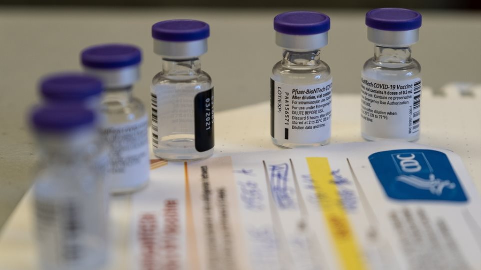 Ανατροπή για την τρίτη δόση των εμβολίων: «Οι ενισχυτικές δόσεις τελικά θα ενισχύσουν τον κορωνοϊό»