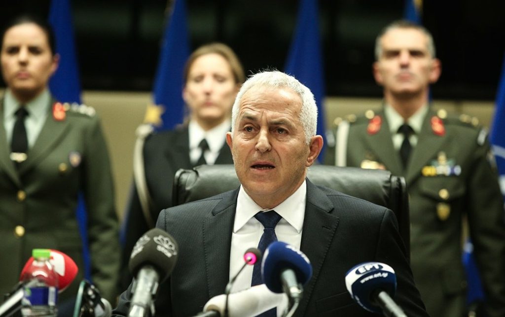 Ε.Αποστολάκης: Ποιος είναι ο νέος υπουργός Πολιτικής Προστασίας – Πρώην ΥΕΘΑ επί κυβέρνησης ΣΥΡΙΖΑ