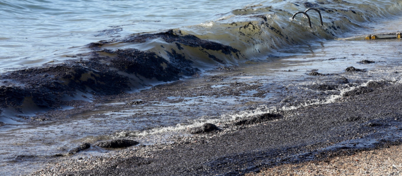Κύπρος: Πετρελαιοκηλίδα από τη Συρία που «απλώνεται» στη Μεσόγειο
