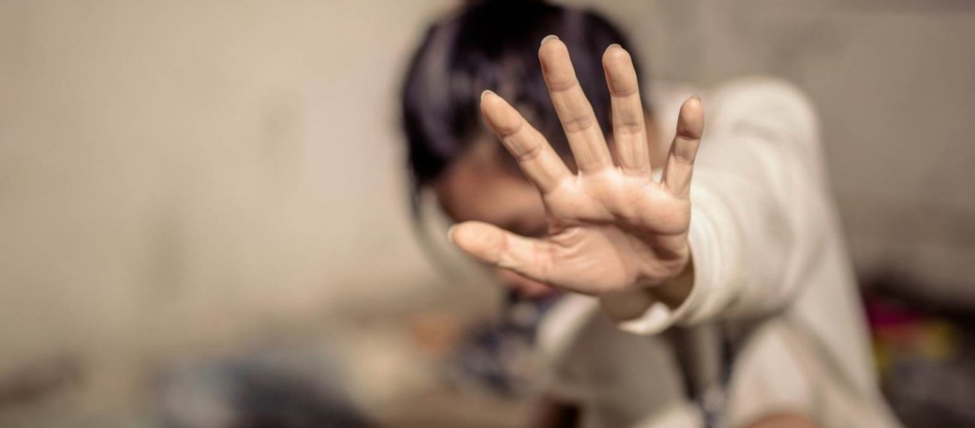 Εφιάλτης για 15χρονη στη Λαμία – 54χρονος οικογενειακός φίλος προσπάθησε να την αποπλανήσει