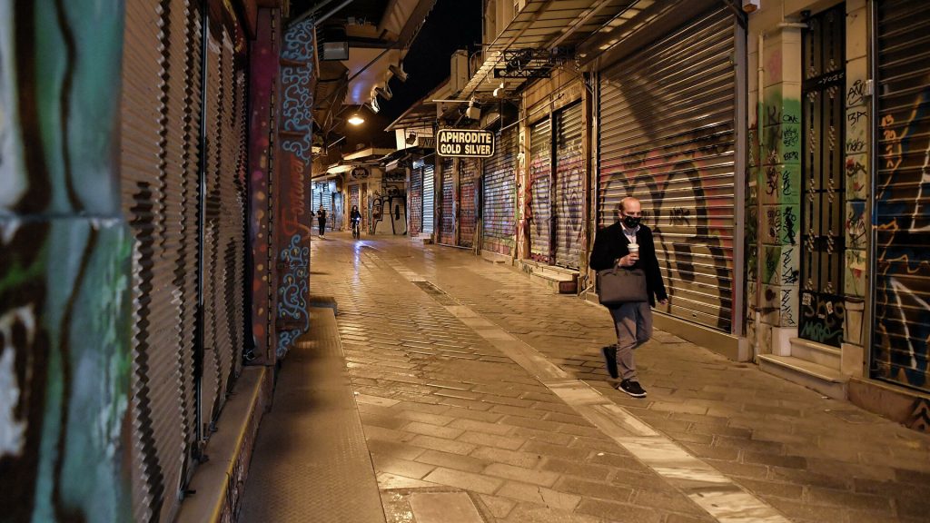 Ετοιμάζουν για «τοπικό» lockdown Ηλεία και Αχαΐα: Τι εισηγείται η επιδημιολογική επιτροπή
