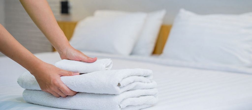 Αυτός είναι ο λόγος που τα ξενοδοχεία έχουν μόνο λευκά σεντόνια και πετσέτες