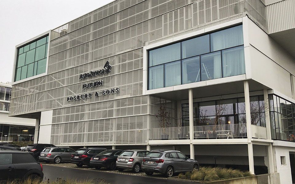 Η AstraZeneca αναπτύσσει εμβόλιο κατά του καρκίνου με βάση αυτό του κορωνοϊού