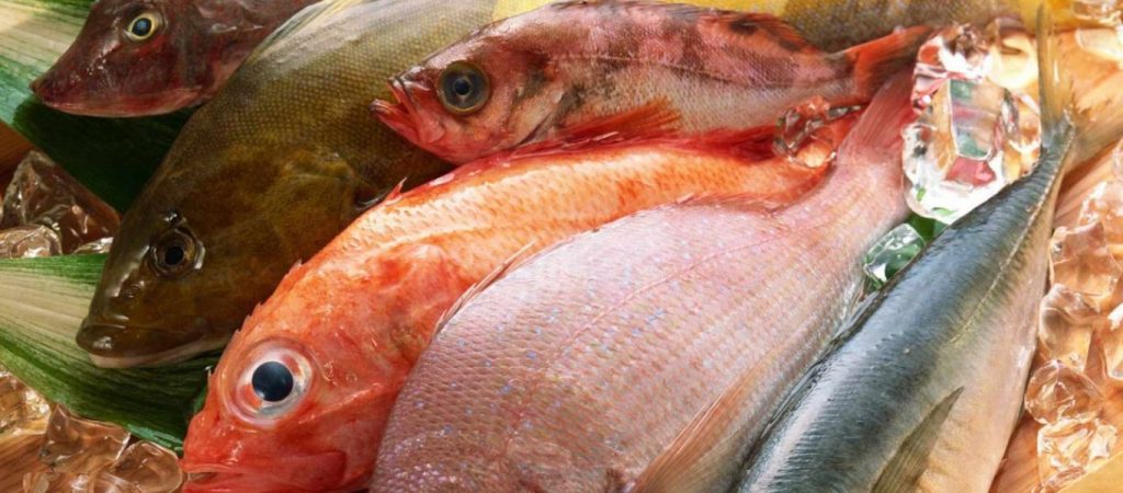 Τα δύο κολπάκια για να φύγει η μυρωδιά του ψαριού από το σπίτι