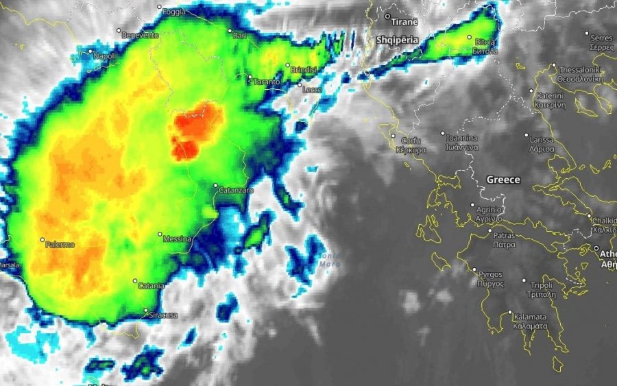 Προειδοποίηση για μεγάλο όγκο νερού στην Κεφαλονιά – Κλειστές παραλίες και μουσεία