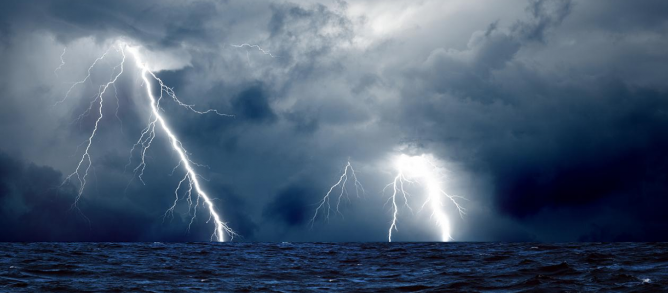 Meteo: Προειδοποιεί για ισχυρές καταιγίδες τη νύχτα στη Βόρεια Εύβοια (φώτο)