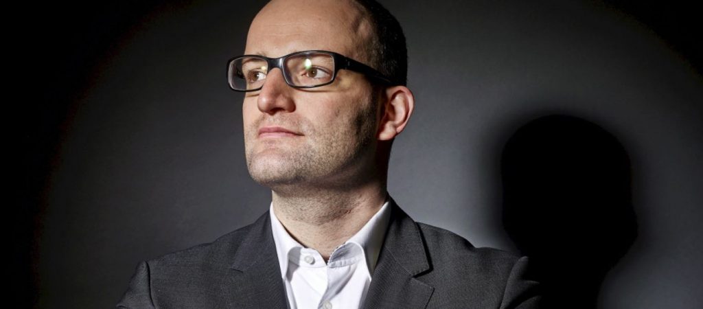 Επίθεση του Γερμανού υπουργού υγείας στους ανεμβολίαστους: «Εξαιτίας σας βιώνουμε την αυξανόμενη πανδημία»