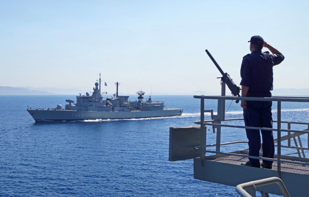 Υποχρεωτικό εμβολιασμό στις ΕΔ ζητά ο Μ.Λαζανάς: «Σκεφτείτε να υπάρχει κρίση στο Αιγαίο & να γυρίσει πλοίο με κορωνοϊό»
