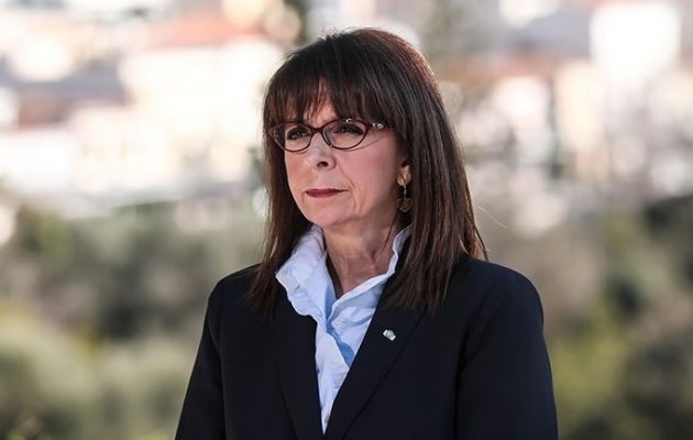 Κ.Σακελλαροπούλου: «Ο Μίκης Θεοδωράκης υπήρξε σύμβολο και παράδειγμα μαζί»