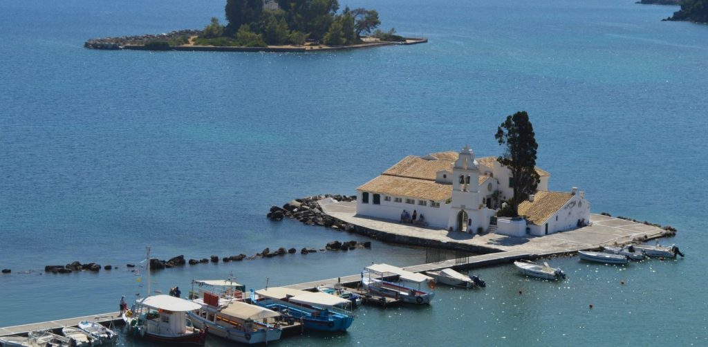 Δείτε πως φαίνεται από το διάστημα η Κέρκυρα – «Λίγοι έχουν τη δυνατότητα να δουν την εύθραυστη γη μας» (φώτο)