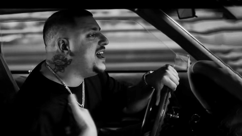 Ξεσπά ο παππούς του Mad Clip: «Από τη σορό έλειπαν ο σταυρός του αξίας 10.000 ευρώ και το κινητό»