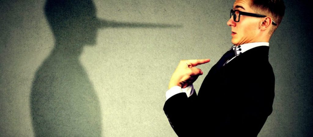 Τρεις λέξεις που χρησιμοποιούν όσοι λένε ψέματα – Τις χρησιμοποιείς;