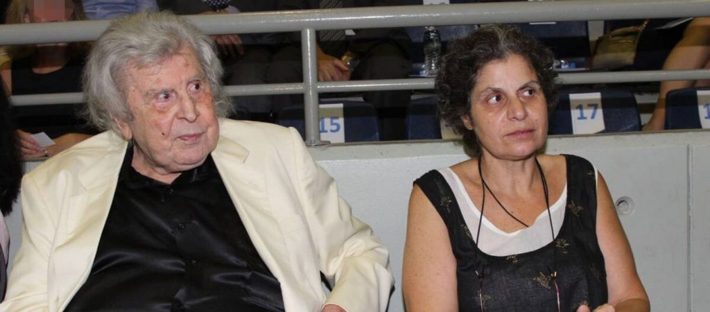 Μαργαρίτα Θεοδωράκη – Απαντά για την απουσία της από την τελετή στη Μητρόπολη: «Ουδέν σχόλιο»