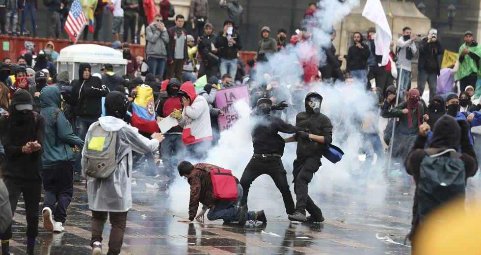 Κολομβία: Έξι νεκροί εξαιτίας της προεκλογικής βίας που έχει ξεσπάσει