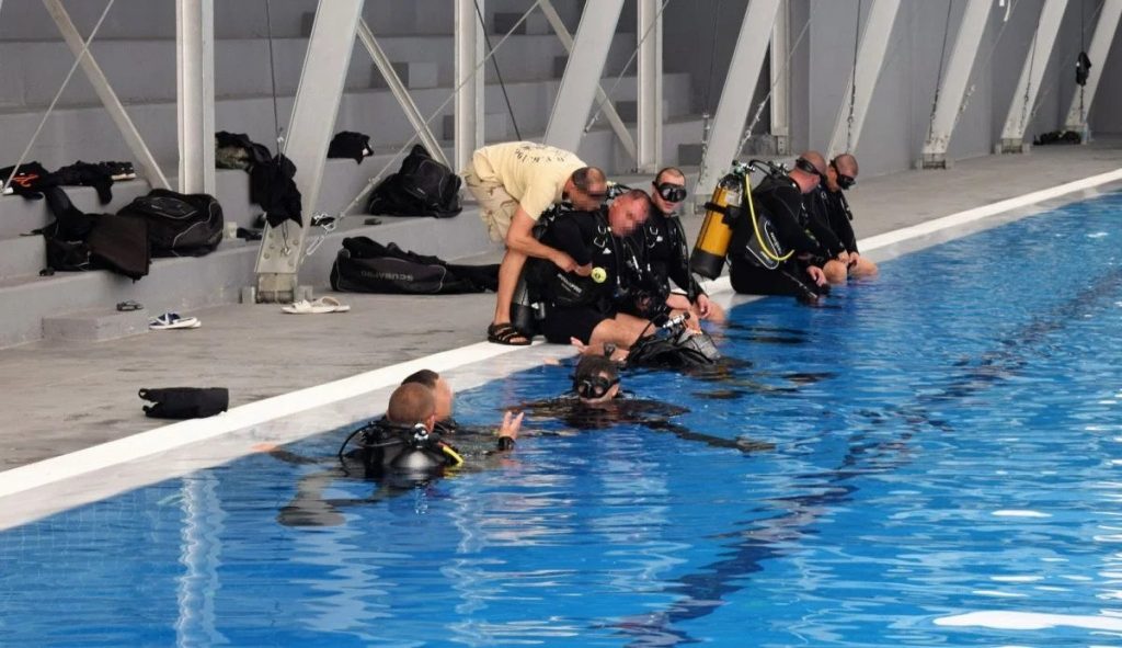 ΓΕΕΘΑ: Εκπαίδευση σε Σκοπιανούς κομάντο στις καταδύσεις