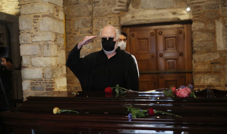 Δ.Σαββόπουλος: Γιατί χαιρέτισε στρατιωτικά τον Μ.Θεοδωράκη