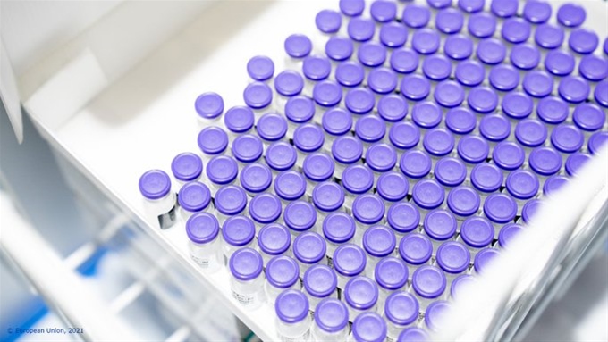 Αυξάνεται η παραγωγή εμβολίων Pfizer/BioNTech – Τόσο σίγουροι είναι που θα τα πουλήσουν;