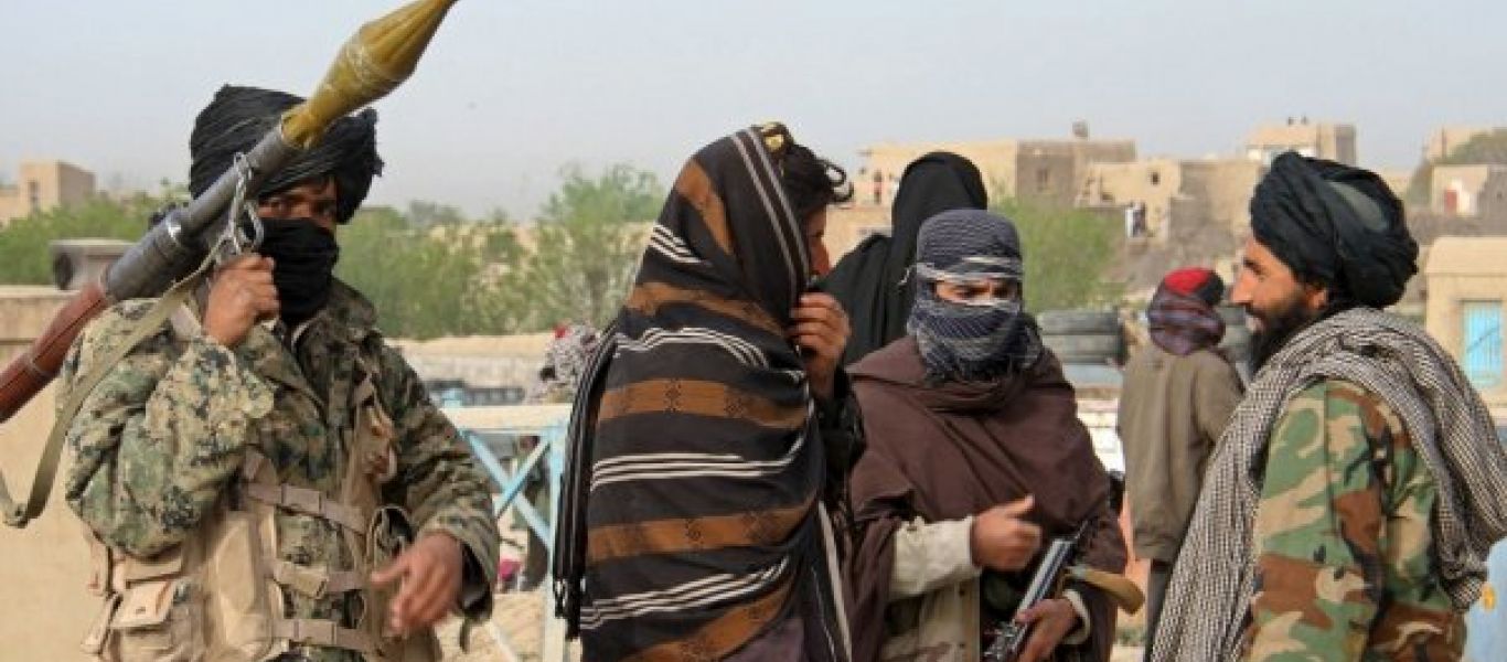 Αφγανιστάν: Οι Ταλιμπάν άνοιξαν πυρ κατά γυναικών που διαδήλωναν (βίντεο)