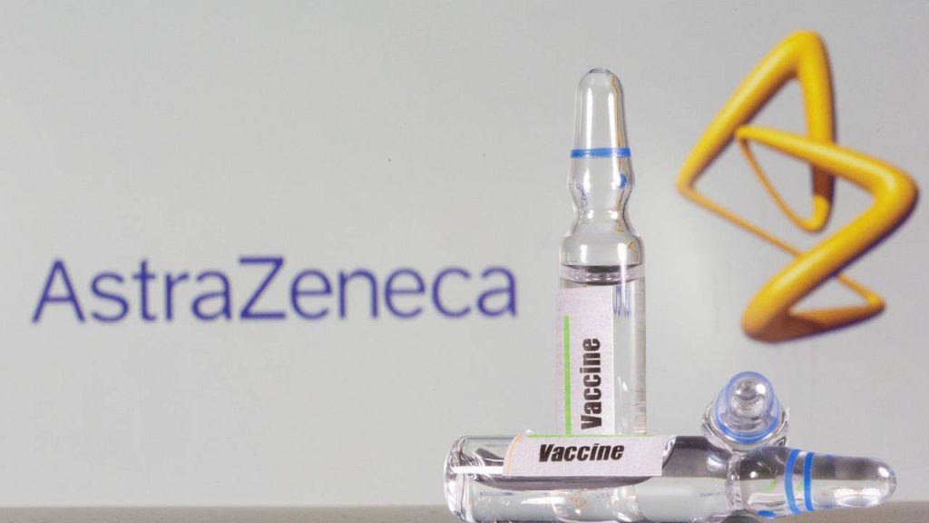 Η AstaZeneca υποστηρίζει ότι το εμβόλιό της προσφέρει ισχυρή προστασία ένα χρόνο μετά τη χορήγησή του
