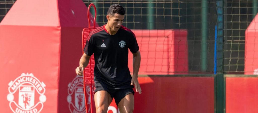 Κ.Ρονάλντο: «Ξεπουλάει» η φανέλα του – Στην κορυφή της λίστας των πωλήσεων στην Premier League