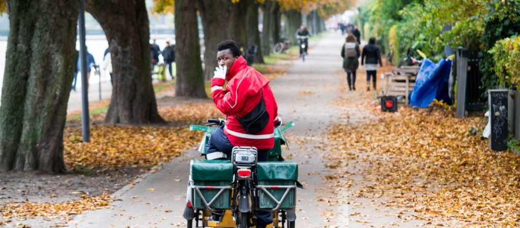 Η Δανία «υποχρεώνει» τους άνεργους μετανάστες που ζουν από επιδόματα να εργαστούν