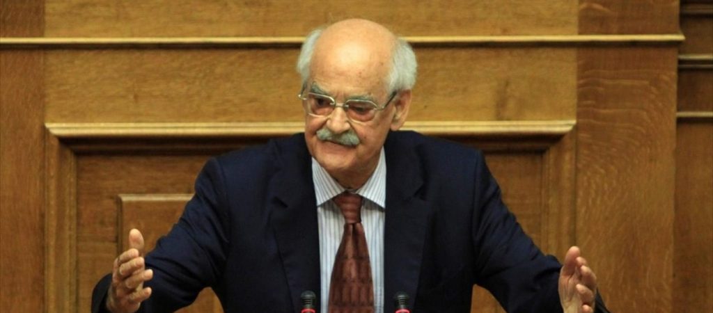 Αστυνομικοί για… κλάματα στην Βουλή – Δεν αναγνώρισαν τον πρώην πρόεδρο της Βουλής