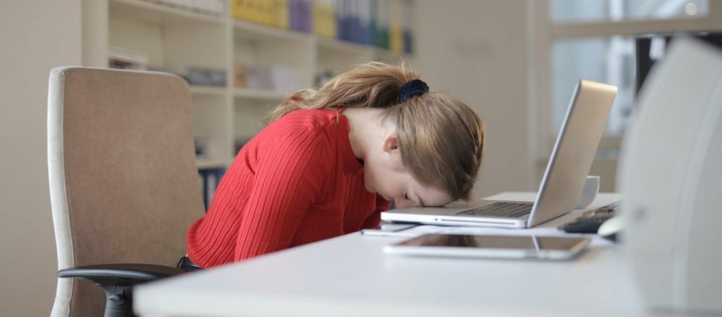 Σύνδρομο εργασιακής εξουθένωσης: Τα σημάδια που δεν πρέπει να αγνοήσετε