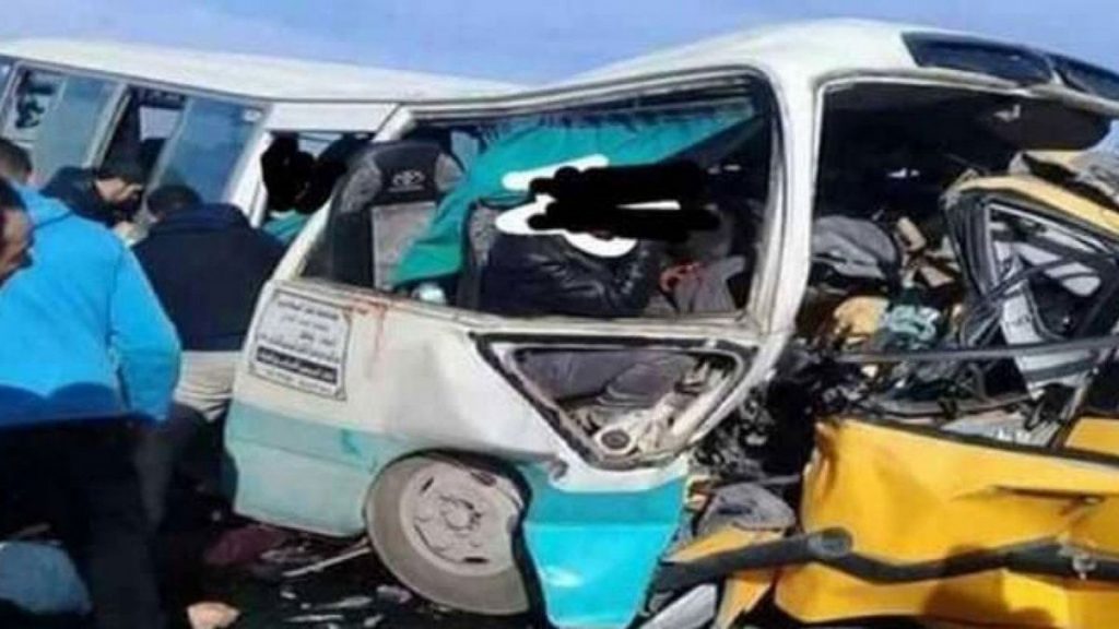 Αλγερία: Σύγκρουση επιβατικού λεωφορείου με φορτηγό – Δεκατρείς νεκροί και οκτώ τραυματίες (βίντεο)