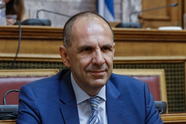 Γ.Γεραπετρίτης: «Η επιδότηση στα τιμολόγια του ηλεκτρικού ρεύματος αφορούν όλες τις εταιρείες ενέργειας»