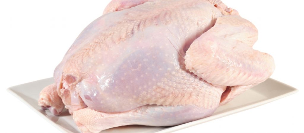 Το γνωρίζατε; – Δείτε για ποιο λόγο πρέπει να βάζουμε το κοτόπουλο στην κατάψυξη πριν το μαγειρέψουμε
