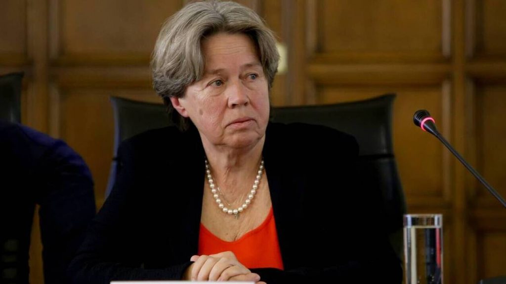 Α.Λινού: «Αύξηση κρουσμάτων στα σχολεία πριν κρυώσει ο καιρός»