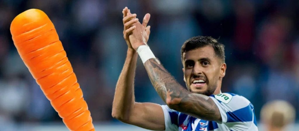 Ο πιο περίεργος τραυματισμός ποδοσφαιριστή – Έσπασε το σαγόνι του με… καρότο