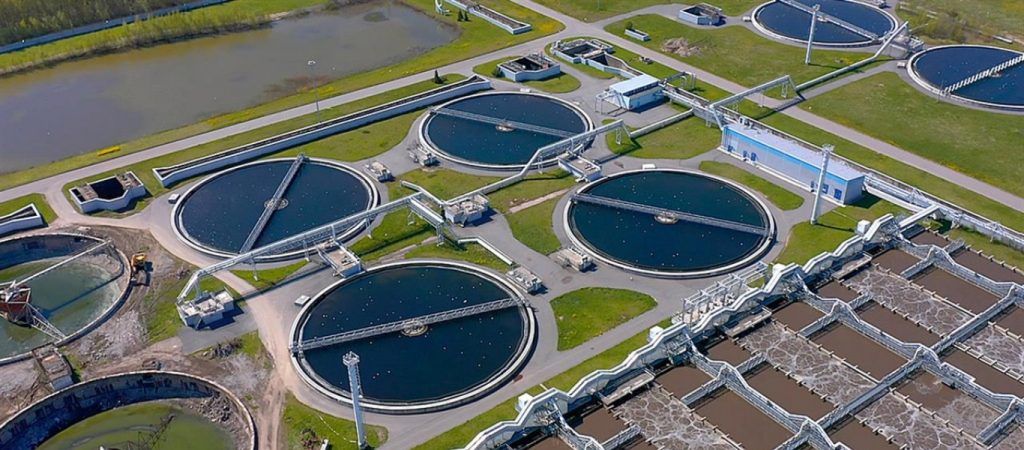 Λύματα: Αύξηση του ιικού φορτίου σε Πάτρα και Ιωάννινα – Μειώσεις σε Αθήνα και Θεσσαλονίκη