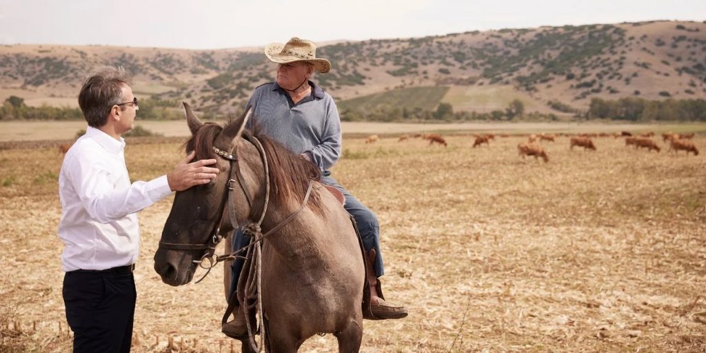 Επικοινωνιακά τεχνάσματα: Ο Κ.Μητσοτάκης συνάντησε «τυχαία» τον φίλου του πατέρα του «Ντάλτον» (βίντεο)