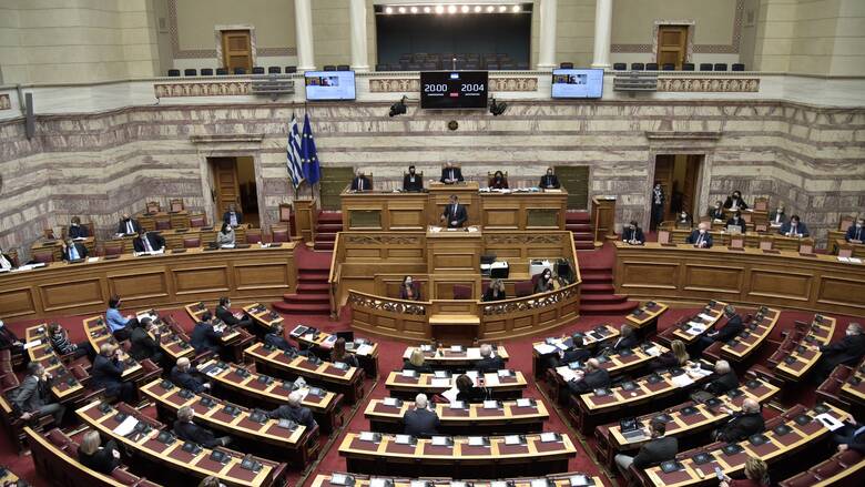 Βουλή: Συζητείται την Τετάρτη η τροπολογία για τον ψηφιακό έλεγχο των μέτρων για τον κορωνοϊό στις εκπαιδευτικές δομές