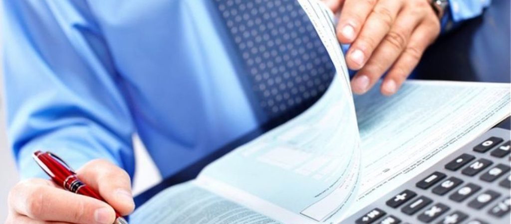 Φορολογικές δηλώσεις: Εκπνέει απόψε τα μεσάνυχτα η προθεσμία υποβολής