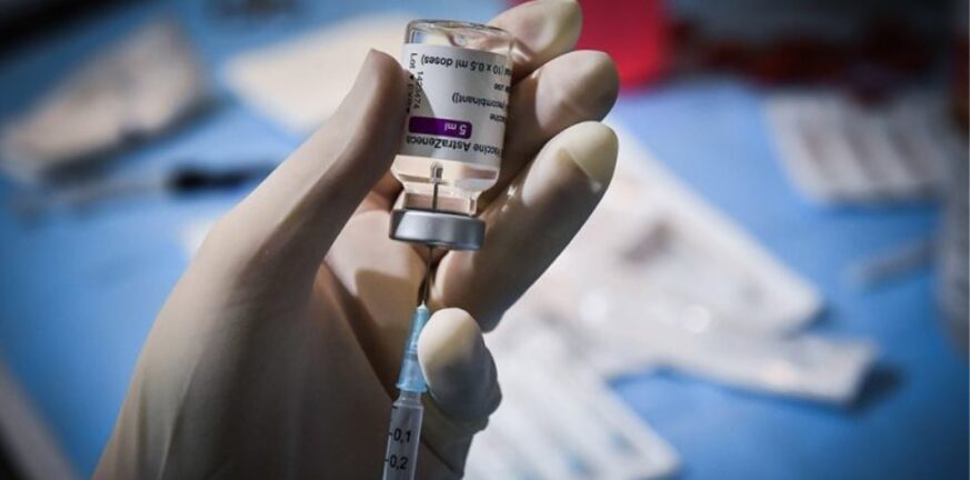 Γαλλία: Σε αναστολή 3.000 υγειονομικοί που δεν εμβολιάστηκαν – Δεκάδες παραιτήσεις