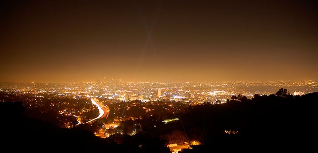 Τι είναι η φωτορύπανση που απειλεί τον πλανήτη και πως μας επηρεάζει;