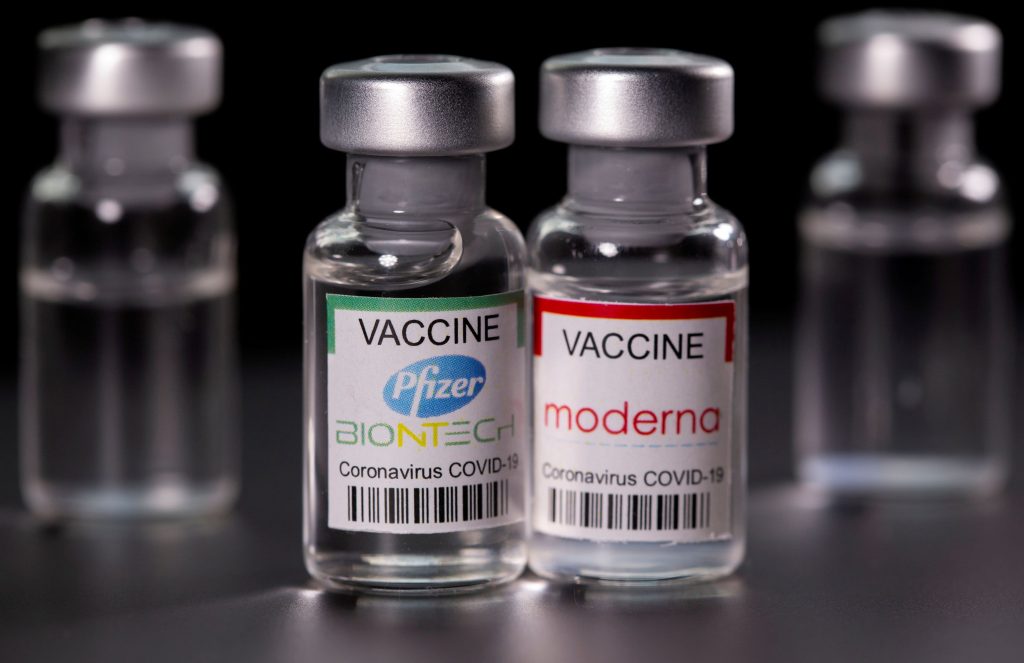 ΗΠΑ: Ο FDA απέρριψε την πιθανότητα τρίτης δόσης στον γενικό πληθυσμό
