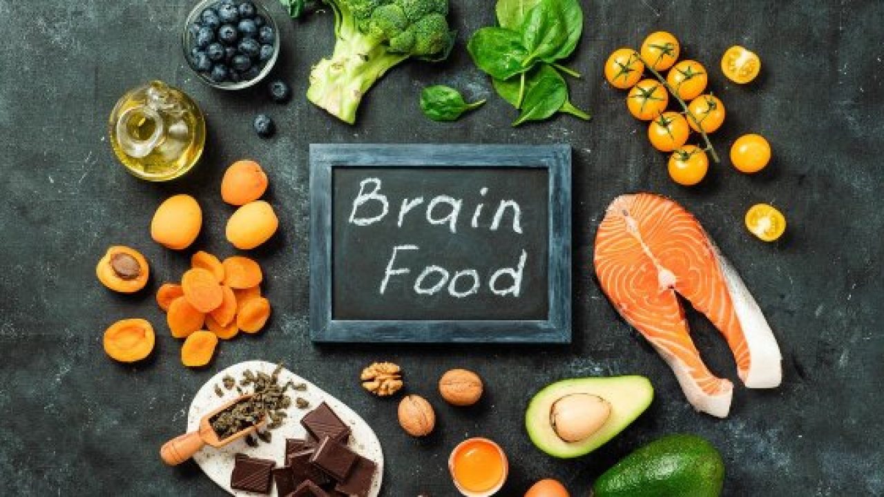 Brain foods: Τι είναι και γιατί πρέπει να τα εντάξουμε στη διατροφή μας;