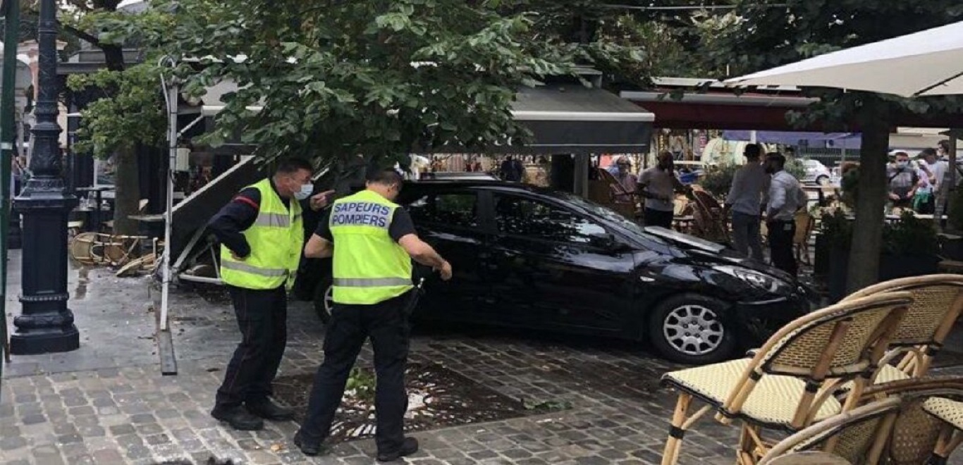 Γαλλία: Αυτοκίνητο έπεσε σε θαμώνες καφετέριας – Αναφορές για πολλούς τραυματίες (βίντεο)