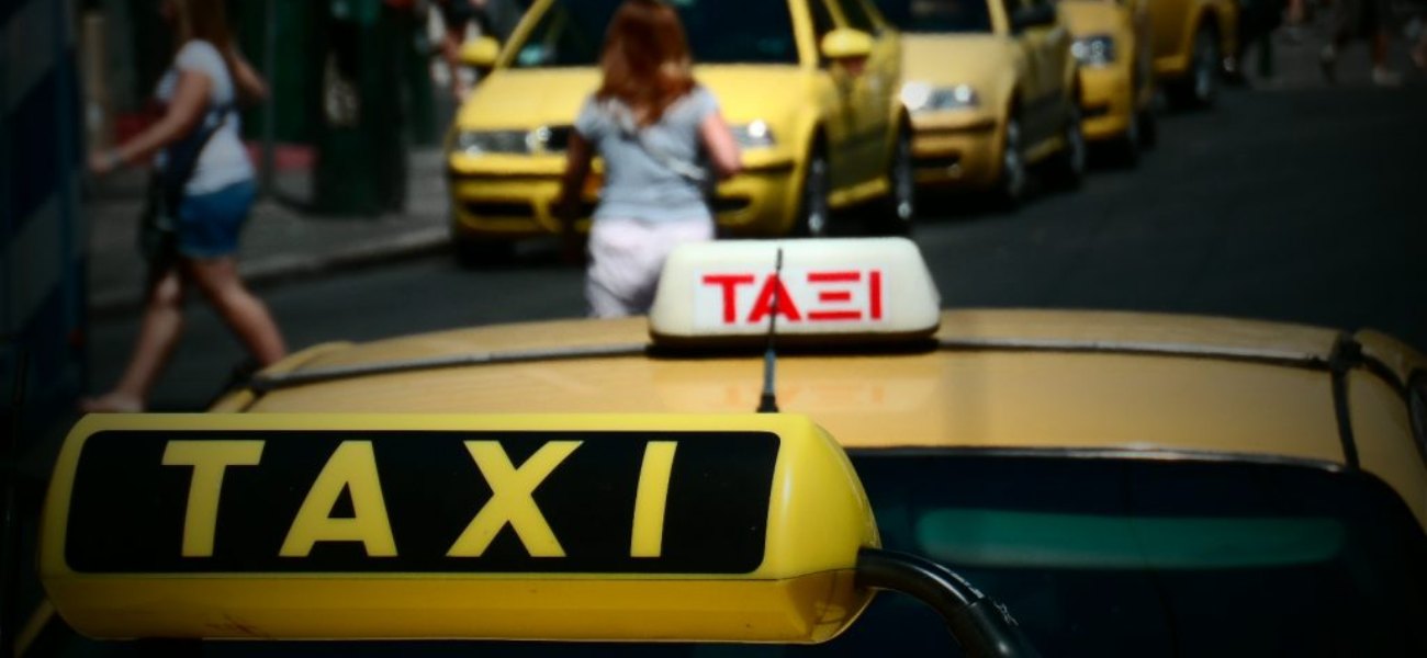 Θεσσαλονίκη: Χειροπέδες σε 38χρονο άνδρα που λήστευε οδηγούς ταξί υπό την απειλή μαχαιριού