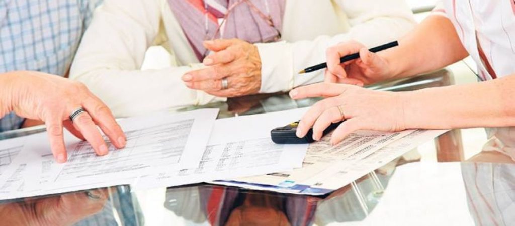 Γονικές παροχές: Καταργείται ο φόρος 10% από 1ης Οκτωβρίου