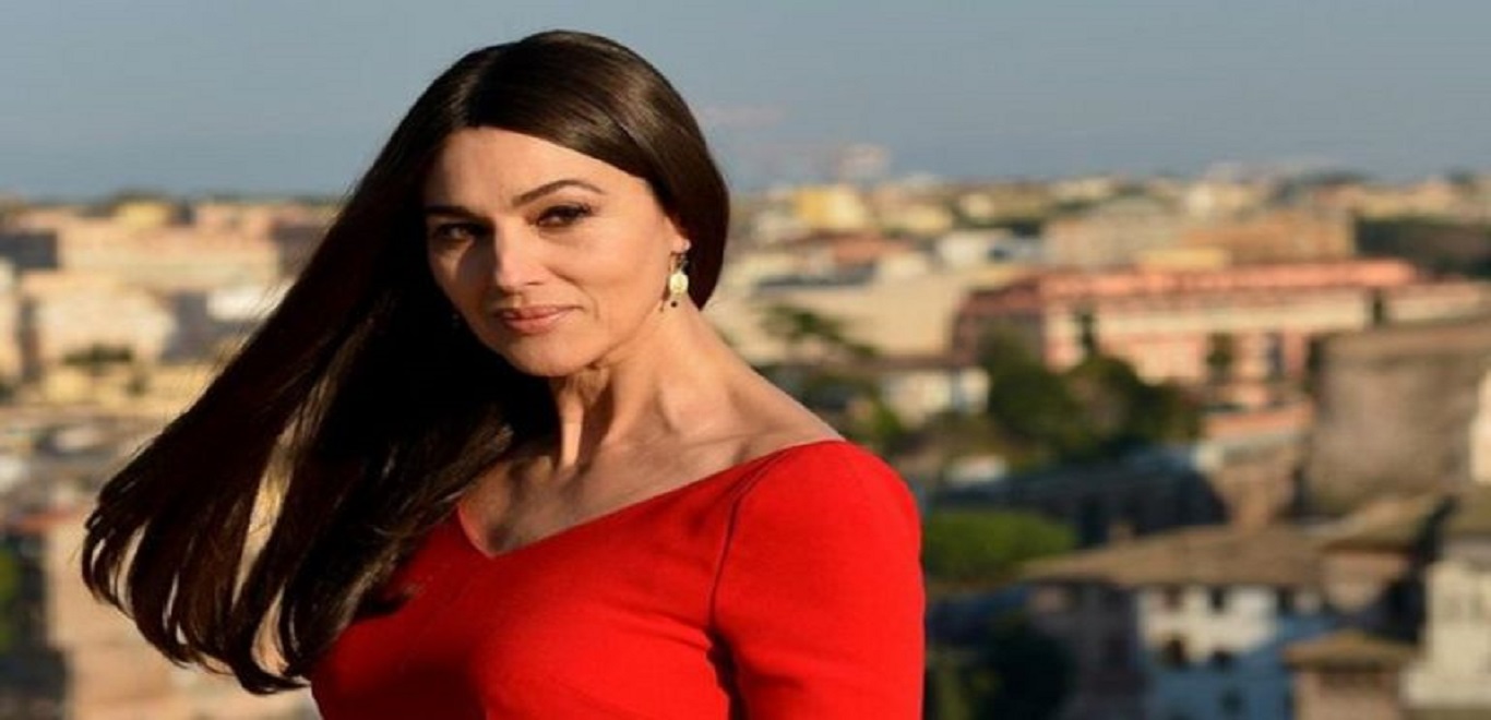 Η Μόνικα Μπελούτσι στην Αθήνα: «Οι επιστολές της Μ.Κάλλας εμπλούτισαν την ζωή μου – Συγκινημένη που είμαι εδώ» (βίντεο)