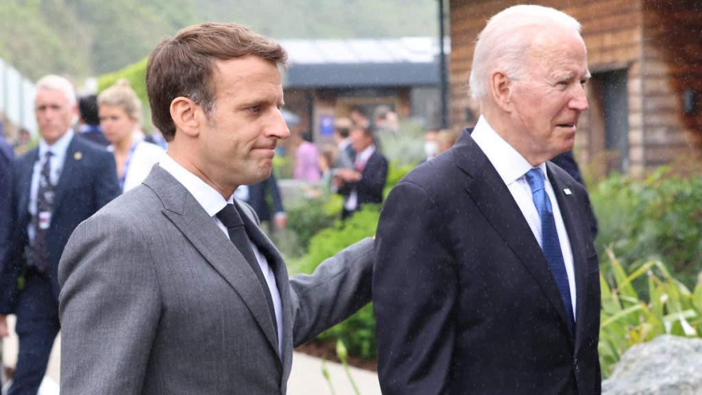 Τι μπορεί να φέρει η διένεξη Γαλλίας-ΗΠΑ: Από αλλαγή στάσης με Ρωσία μέχρι απομάκρυνση της ΕΕ (αν θέλουν & οι Γερμανοί)