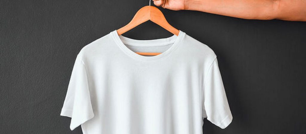 Το απίστευτο κόλπο για να διατηρείτε τα ρούχα σας κατάλευκα!