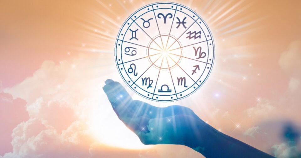 Θα τη βγάλουν «καθαρή»: Αυτά είναι τα τέσσερα ζώδια που θα επηρεαστούν λιγότερο από την πανσέληνο του Σεπτεμβρίου